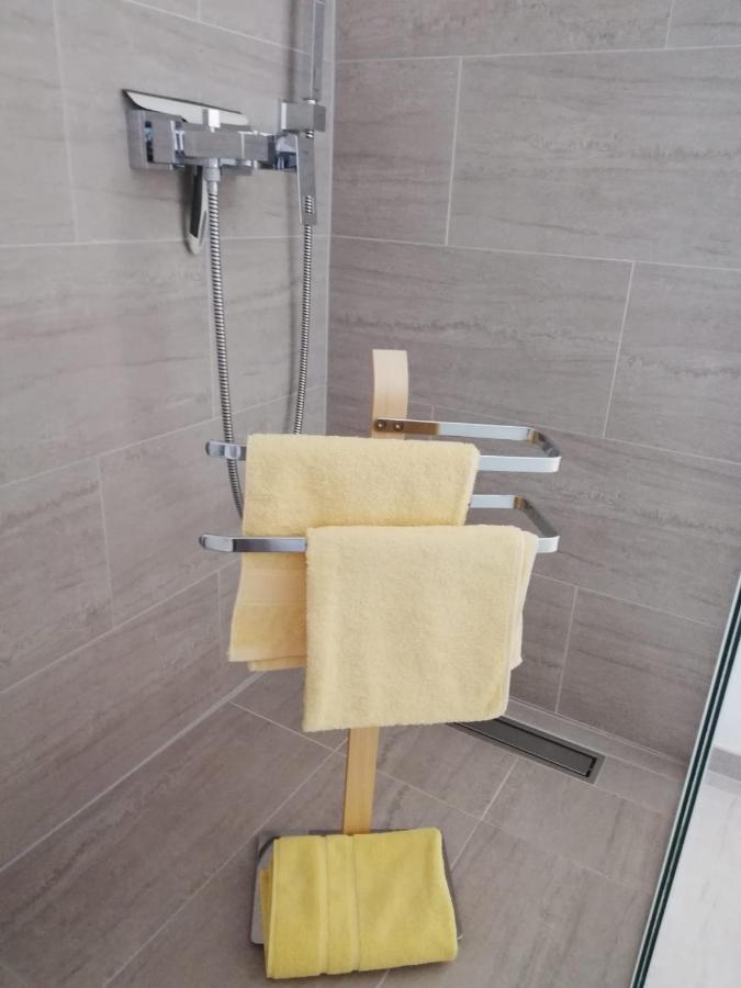 Apartmani Deluxe 야세니스 외부 사진