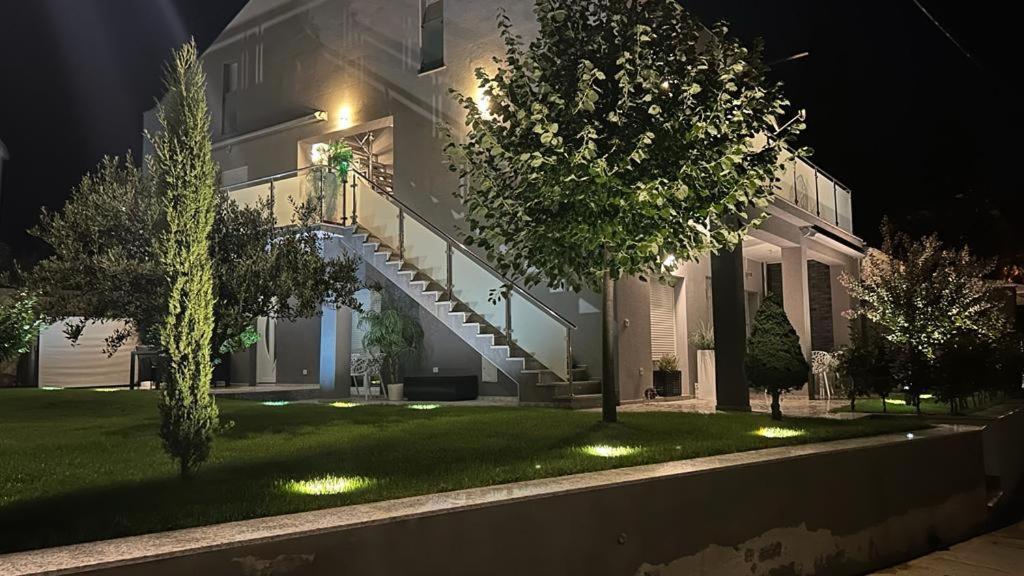 Apartmani Deluxe 야세니스 외부 사진